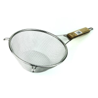 Wooden Handle Strainer with Flat Bottom 18cm