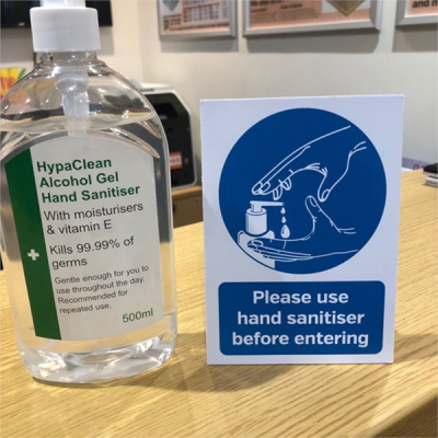 A4 size Please use hand sanitiser before entering counter top display notice