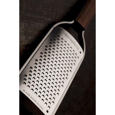 Microplane Master Series Coarse Grater with Wooden Handle