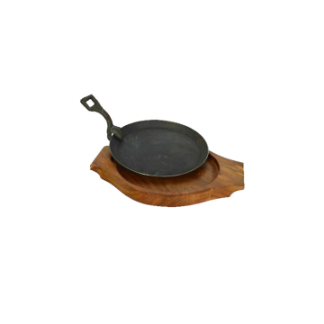 Round 8&quot; Pizza Style Sizzler &amp; Sheesham Base