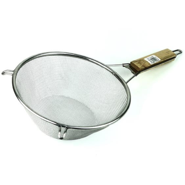 Wooden Handle Strainer with Flat Bottom 24cm