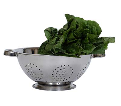 Colander with veg in