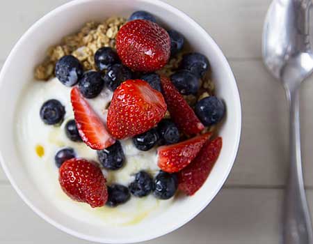 Greek yoghurt with fruit and granola